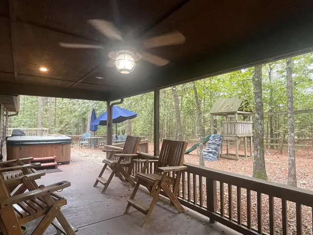 Photo 4 — 616 Southern Hills Road, Broken Bow, OK 74728