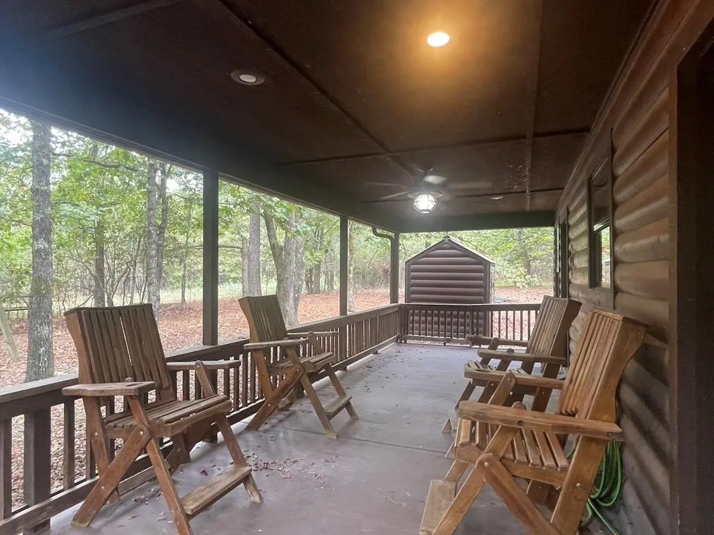 Photo 5 — 616 Southern Hills Road, Broken Bow, OK 74728