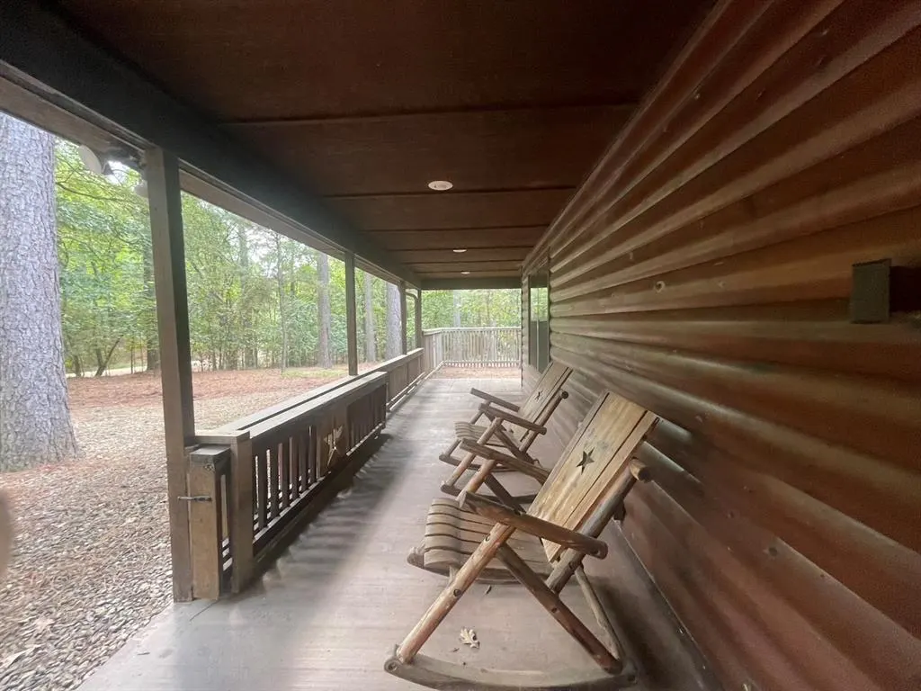 Photo 6 — 616 Southern Hills Road, Broken Bow, OK 74728