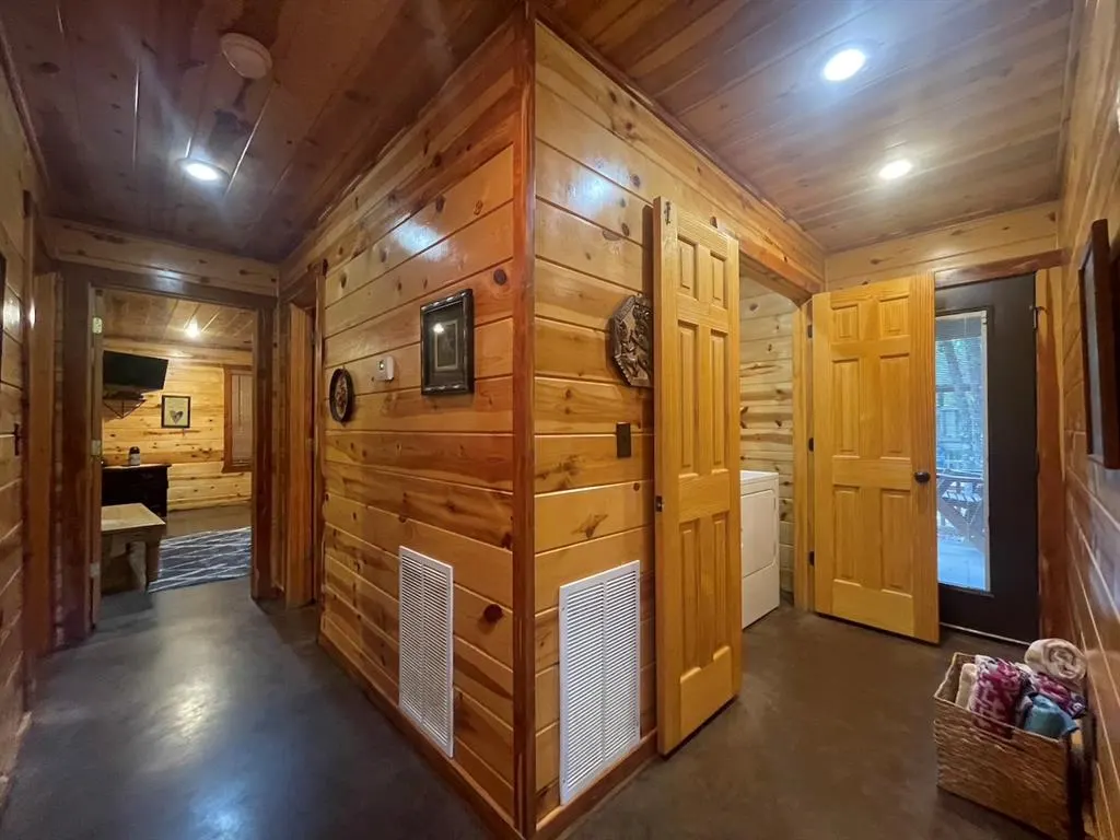 Photo 19 — 616 Southern Hills Road, Broken Bow, OK 74728