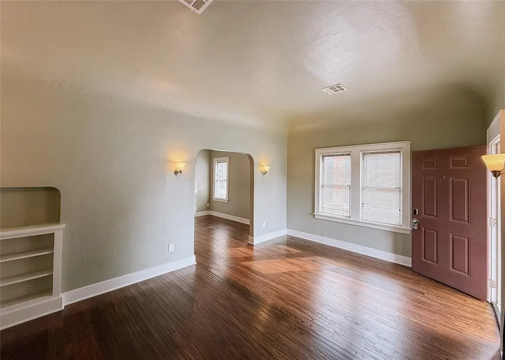 Photo 5 — 911 East Drive, Oklahoma City, OK 73105