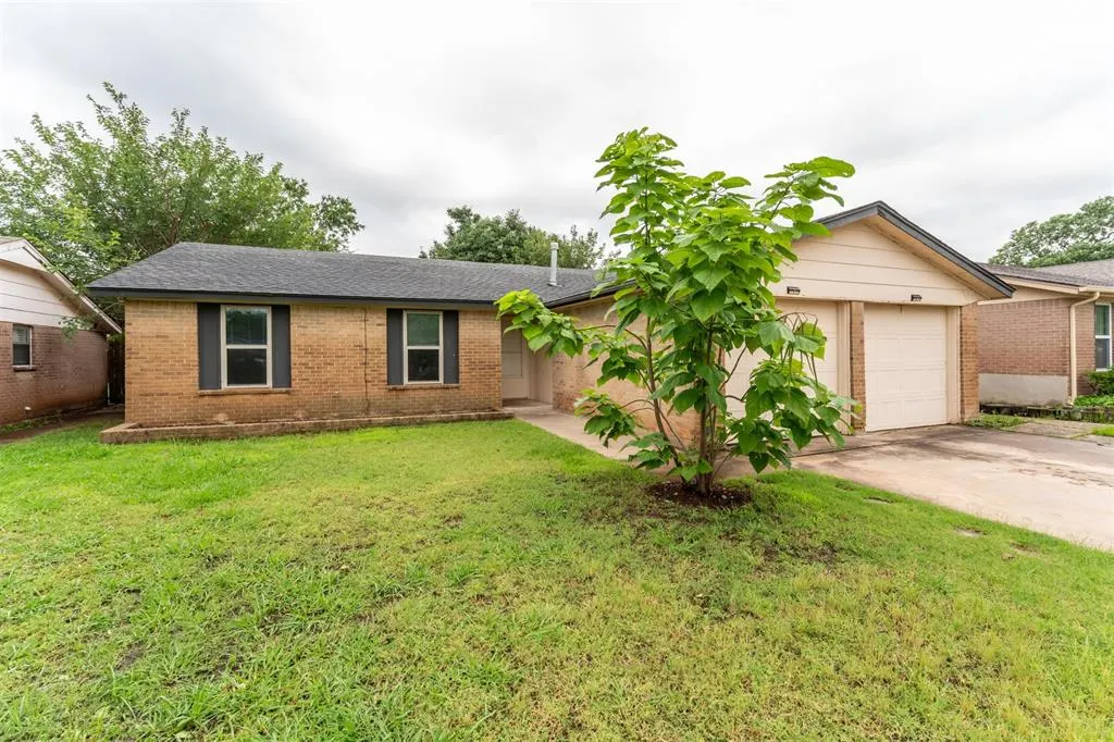 Front exterior — 7508 NW 113th Street, Oklahoma City, OK 73162