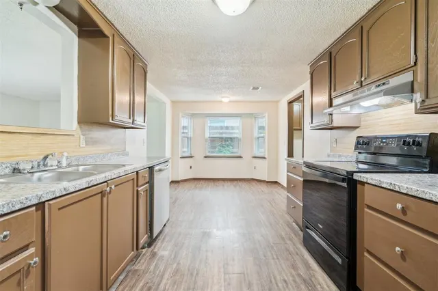Photo 7 — 7508 NW 113th Street, Oklahoma City, OK 73162
