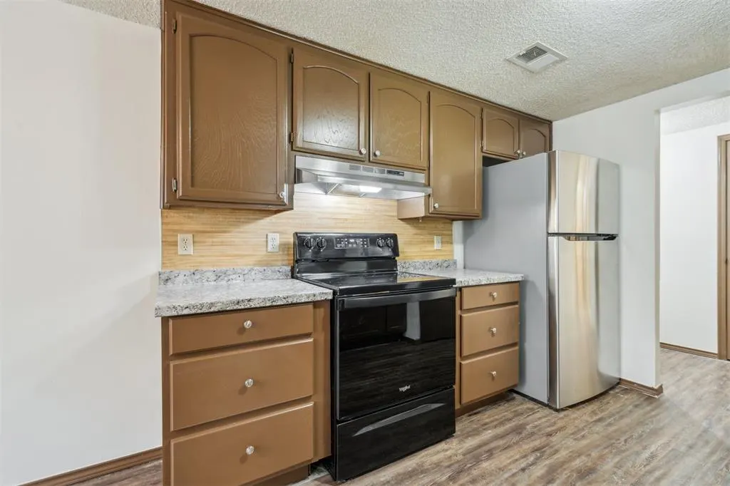 Photo 9 — 7508 NW 113th Street, Oklahoma City, OK 73162