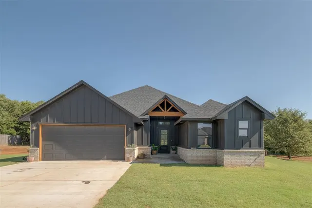 Front exterior — 2338 County Road 1335, Blanchard, OK 73010