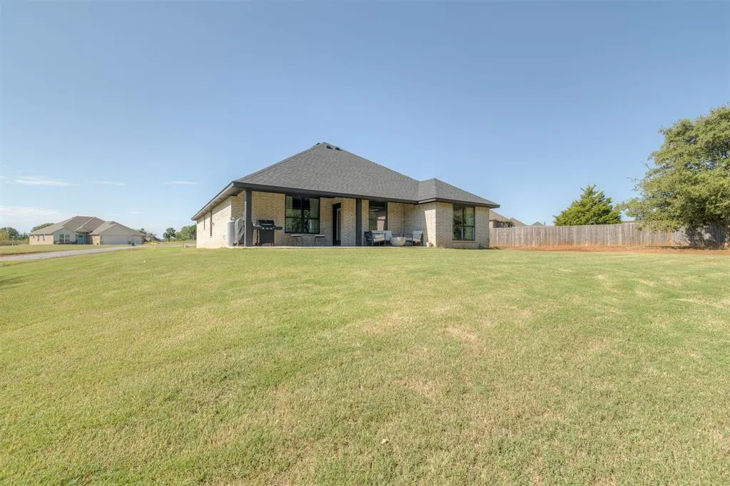 Photo 31 — 2338 County Road 1335, Blanchard, OK 73010