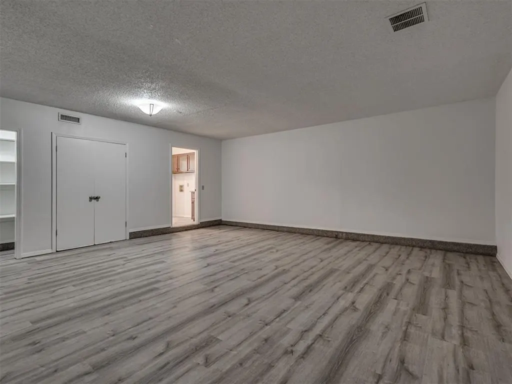 Photo 17 — 1306 Sean Court, Midwest City, OK 73110