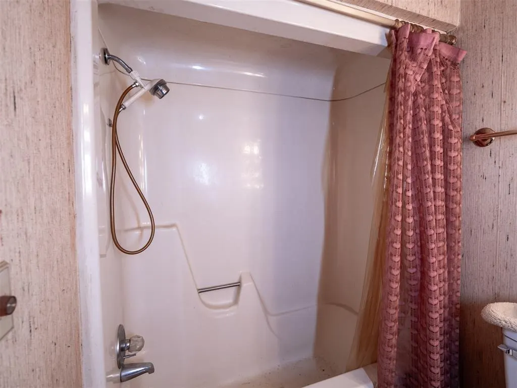 Photo 34 — 2222 7th Street, Prague, OK 74864