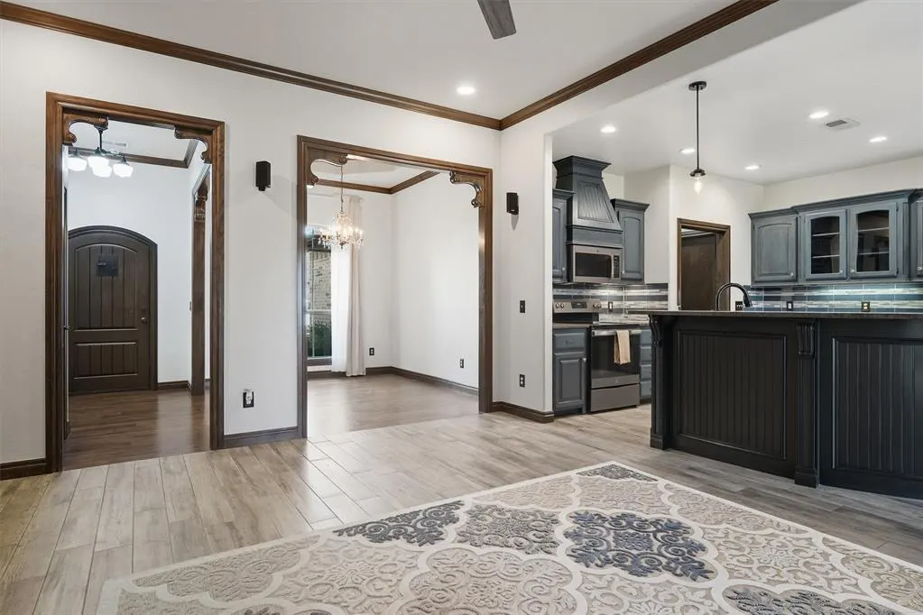 Photo 11 — 10910 Garrett Cole Drive, Oklahoma City, OK 73130
