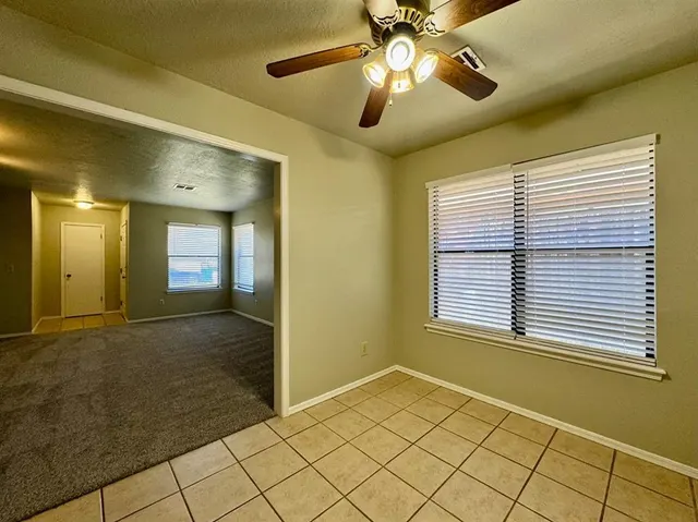 Photo 6 — 240 Barrett Place, Edmond, OK 73003