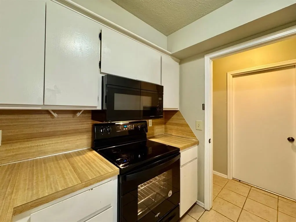 Photo 13 — 240 Barrett Place, Edmond, OK 73003