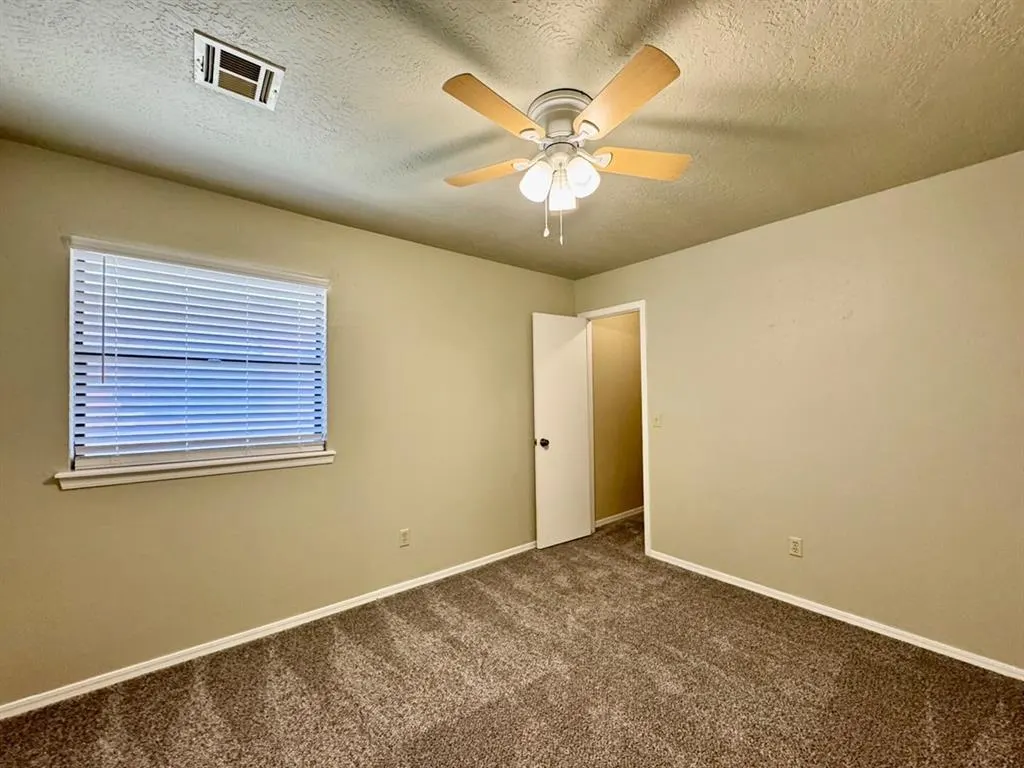 Photo 23 — 240 Barrett Place, Edmond, OK 73003