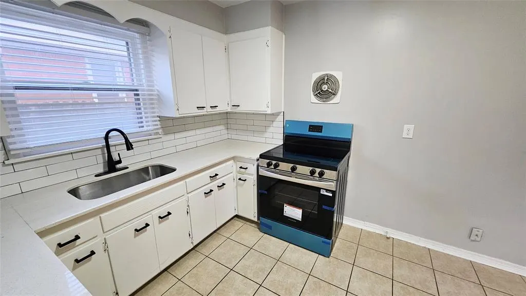 Photo 11 — 3808 NW 31st Street, Oklahoma City, OK 73112