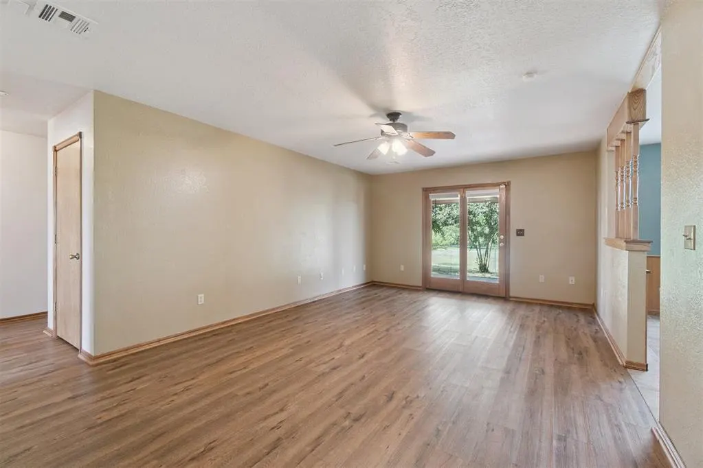 Photo 14 — 996 S Morgan Road, Blanchard, OK 73010
