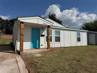 Sold home at 1814 S Stonewall Avenue