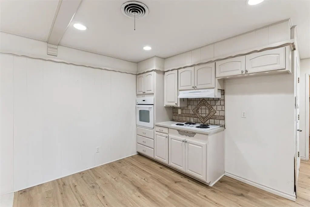 Photo 16 — 3113 NW 62nd Street, Oklahoma City, OK 73112