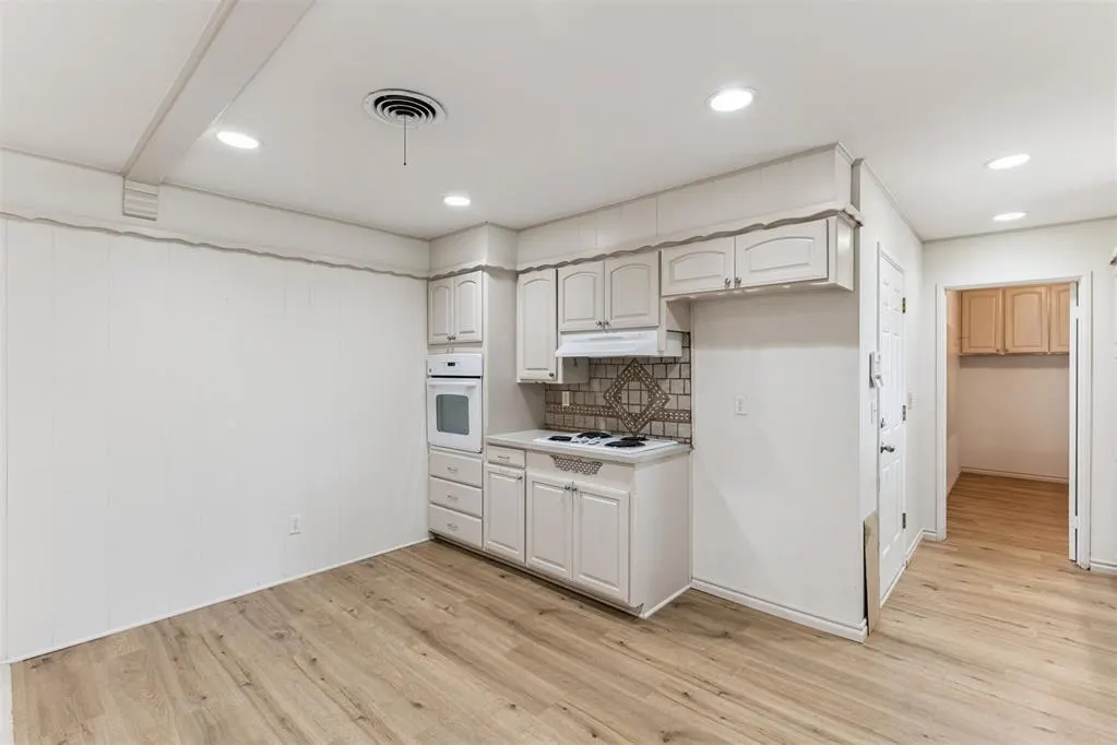 Photo 17 — 3113 NW 62nd Street, Oklahoma City, OK 73112