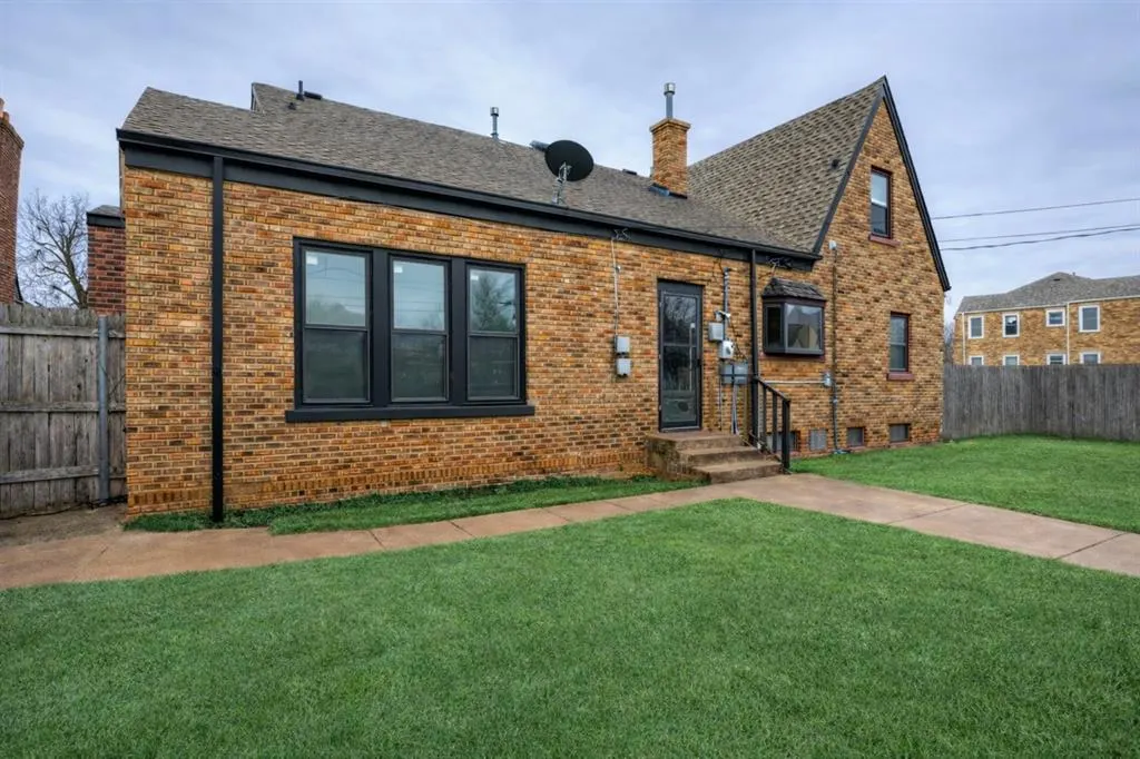 Photo 40 — 801 NE 17th Street, Oklahoma City, OK 73105