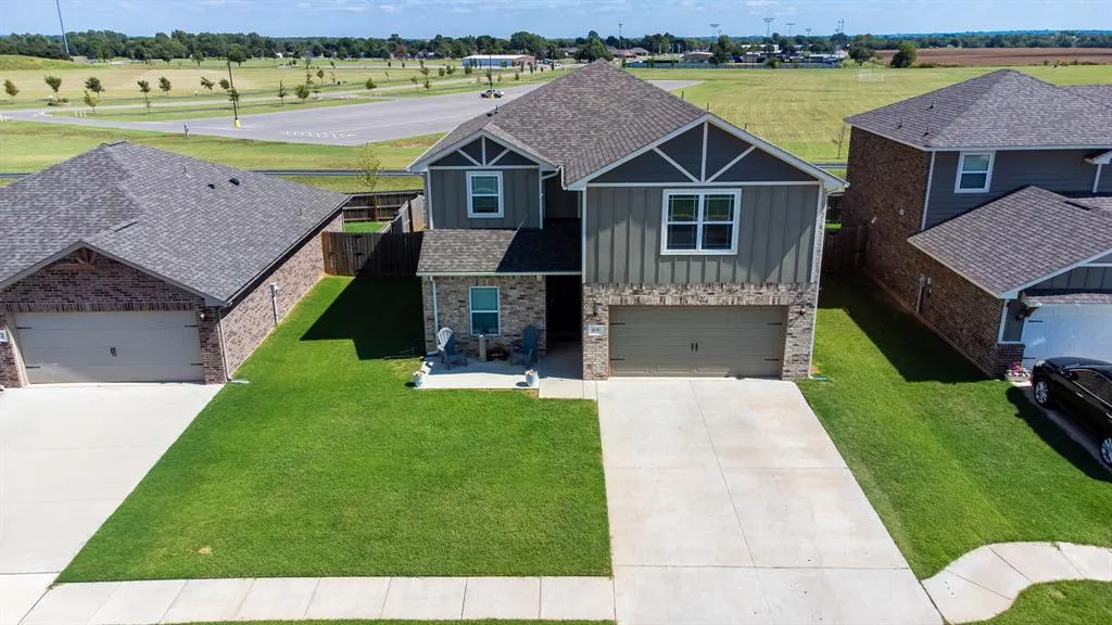 Photo 8 — 808 St James Place, Newcastle, OK 73065