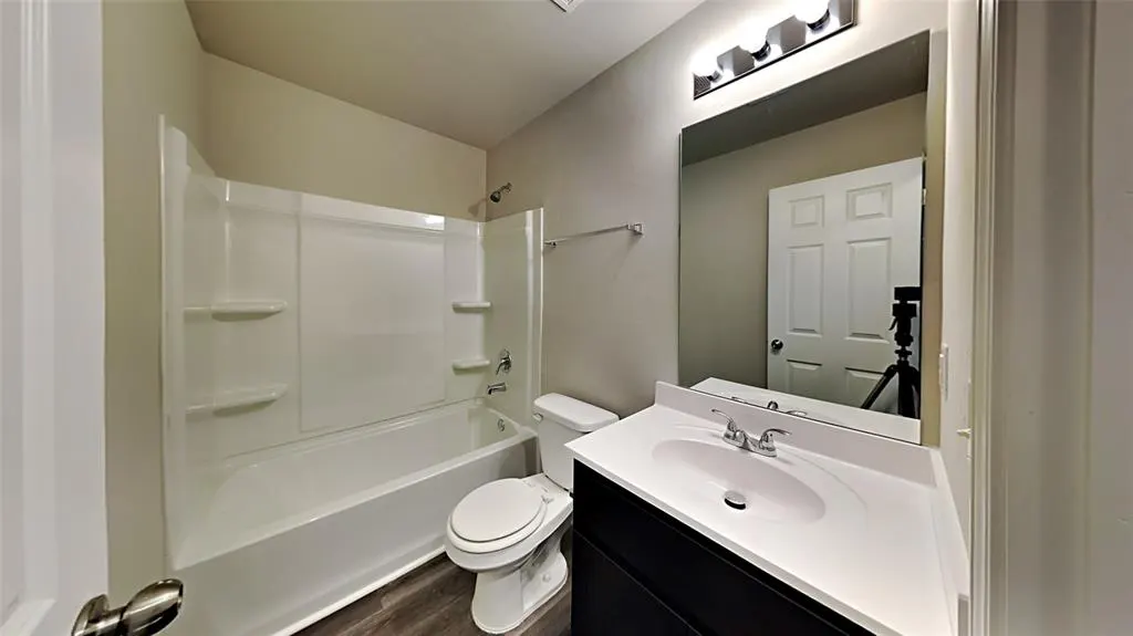 Photo 14 — 408 Fox Burrow Lane, Newcastle, OK 73065