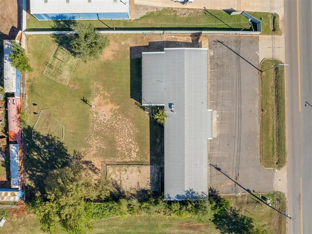 Photo 17 — 3901 S Bryant Avenue, Del City, OK 73115
