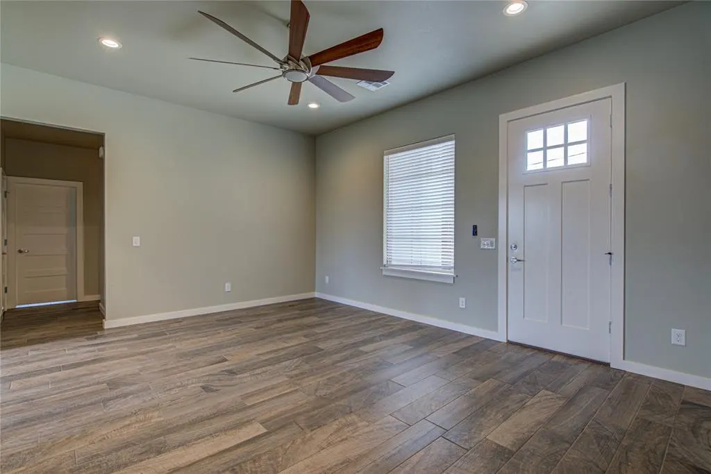 Photo 4 — 17359 290th Street, Washington, OK 73093
