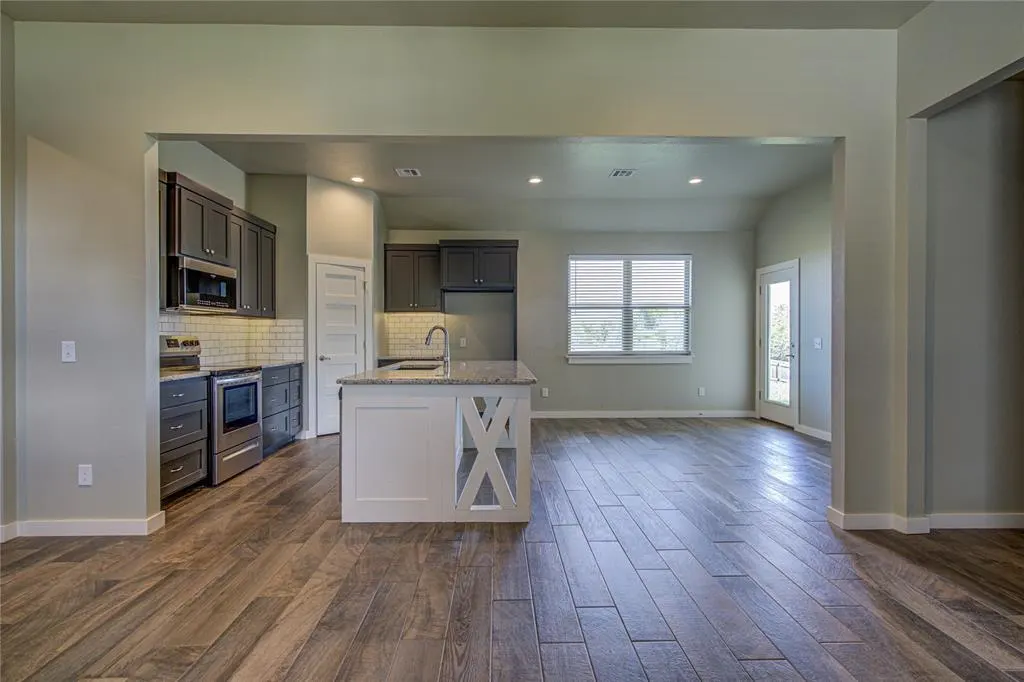 Photo 8 — 17359 290th Street, Washington, OK 73093