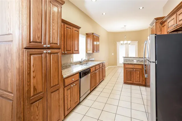 Photo 5 — 641 SW 161st Street, Oklahoma City, OK 73170