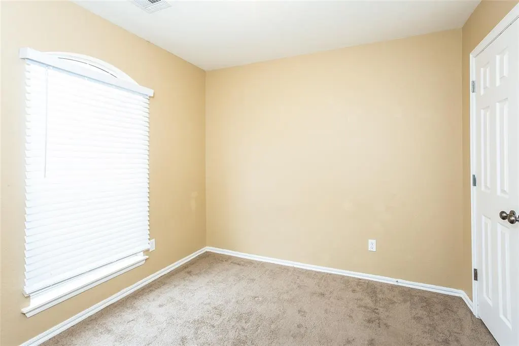 Photo 11 — 641 SW 161st Street, Oklahoma City, OK 73170