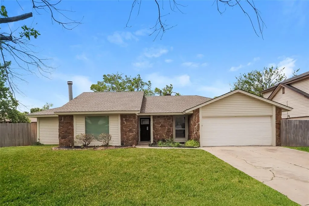 Front exterior — 11235 Davis Court, Oklahoma City, OK 73162