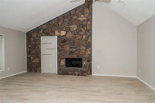 Photo 5 — 11235 Davis Court, Oklahoma City, OK 73162