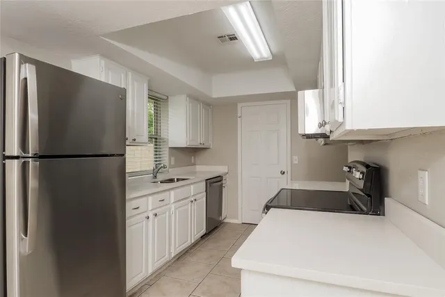 Photo 7 — 11235 Davis Court, Oklahoma City, OK 73162