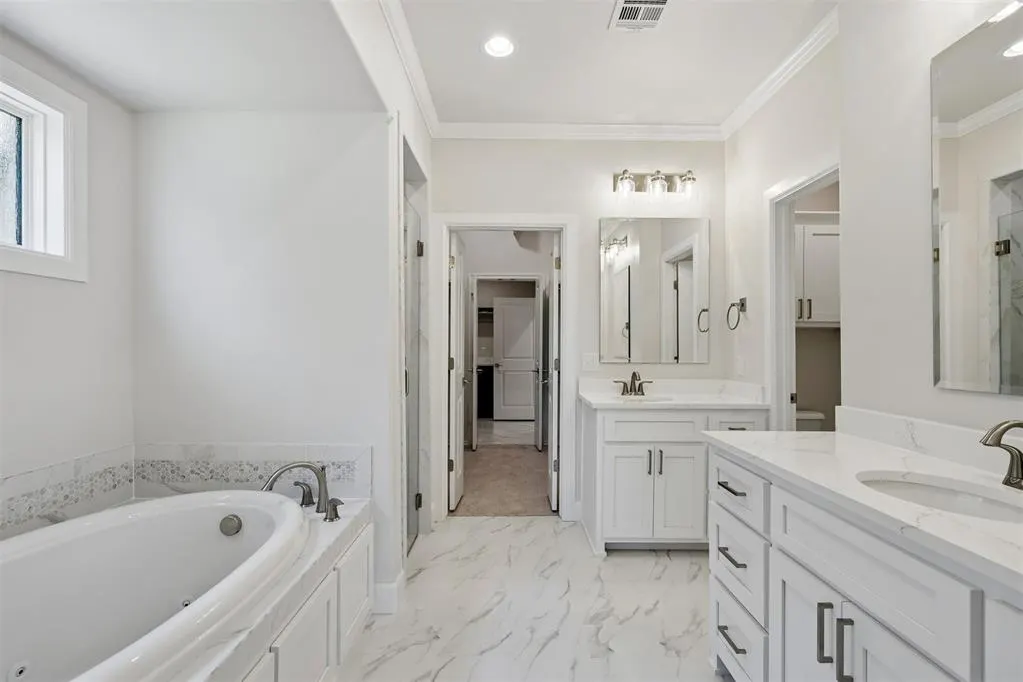Photo 17 — 18120 Fields Drive, Edmond, OK 73012