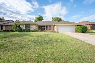 Sold home at 5616 NW 109th Street