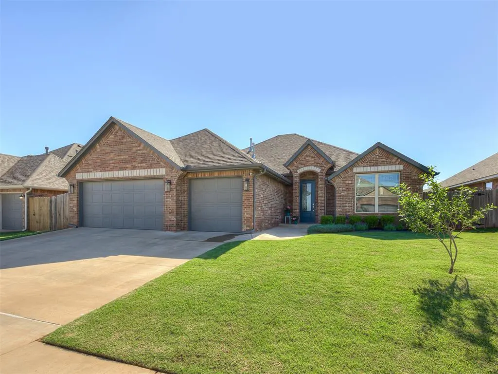 Front exterior — 4216 Silver Maple Way, Oklahoma City, OK 73179
