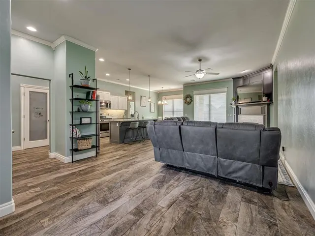 Photo 5 — 4216 Silver Maple Way, Oklahoma City, OK 73179