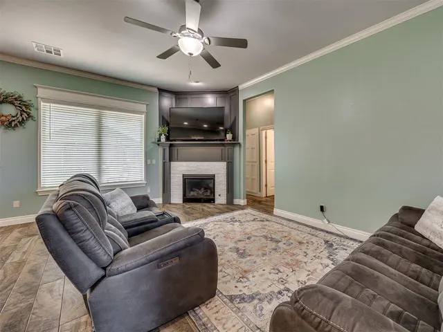 Photo 7 — 4216 Silver Maple Way, Oklahoma City, OK 73179