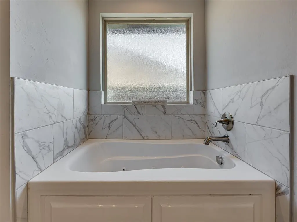 Photo 23 — 4216 Silver Maple Way, Oklahoma City, OK 73179