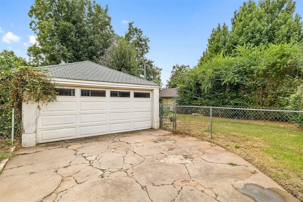 Photo 21 — 218 NW 31st Street, Oklahoma City, OK 73118
