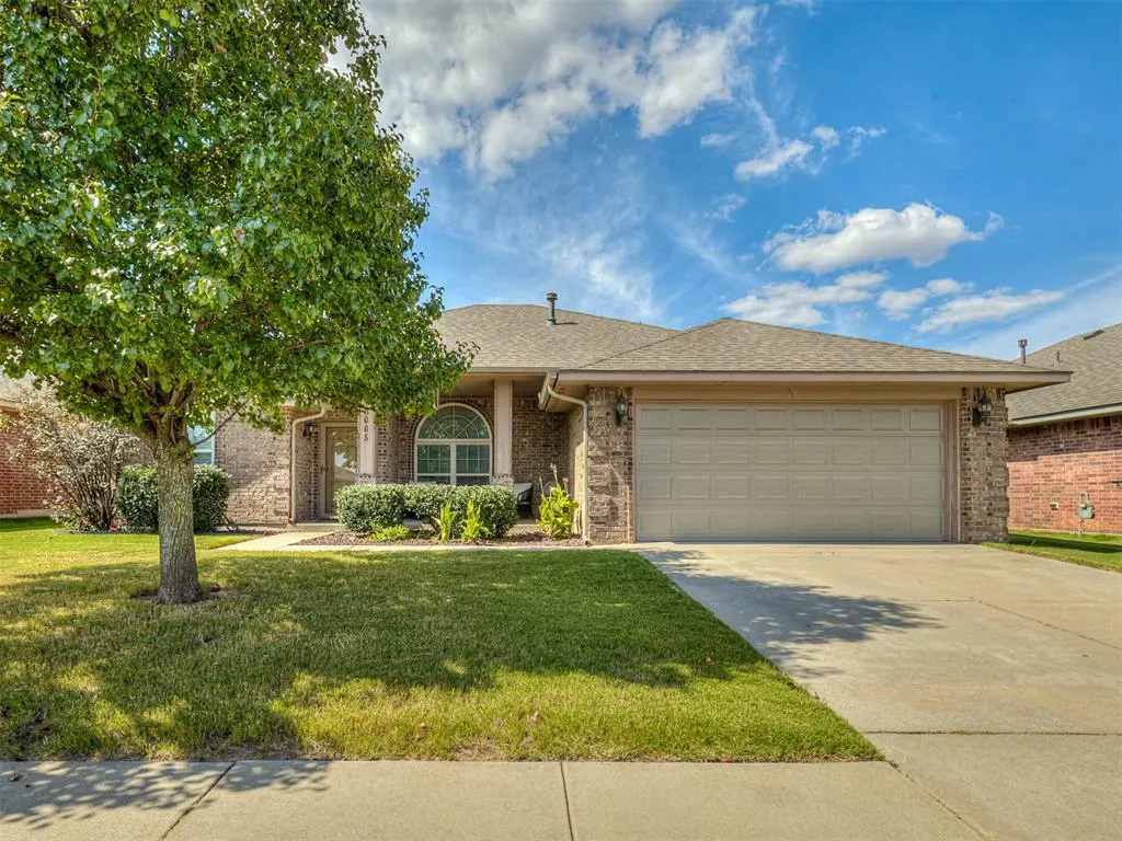 Photo 2 — 8005 John Robert Drive, Oklahoma City, OK 73135