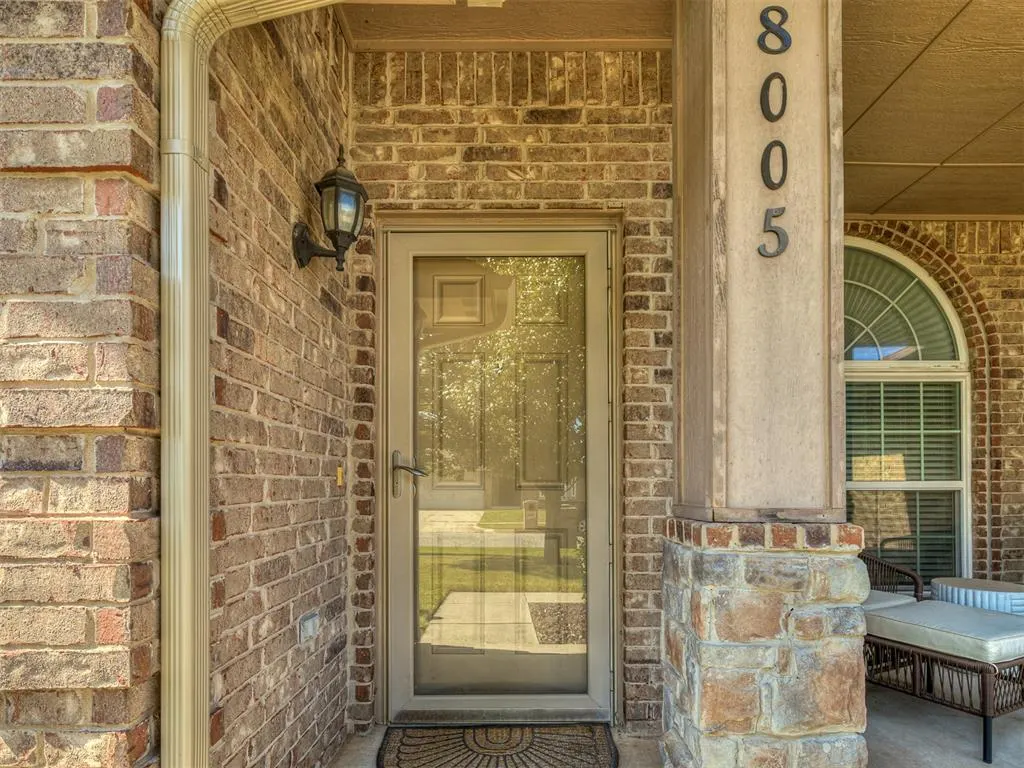 Photo 6 — 8005 John Robert Drive, Oklahoma City, OK 73135