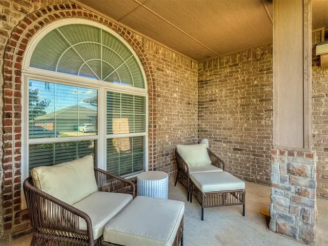Photo 7 — 8005 John Robert Drive, Oklahoma City, OK 73135