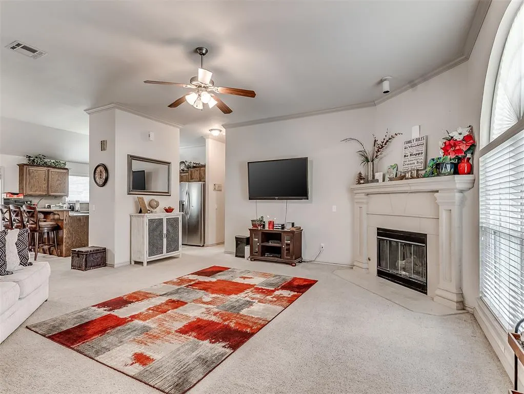 Photo 9 — 8005 John Robert Drive, Oklahoma City, OK 73135