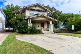 Sold home at 701 NW 22nd Street