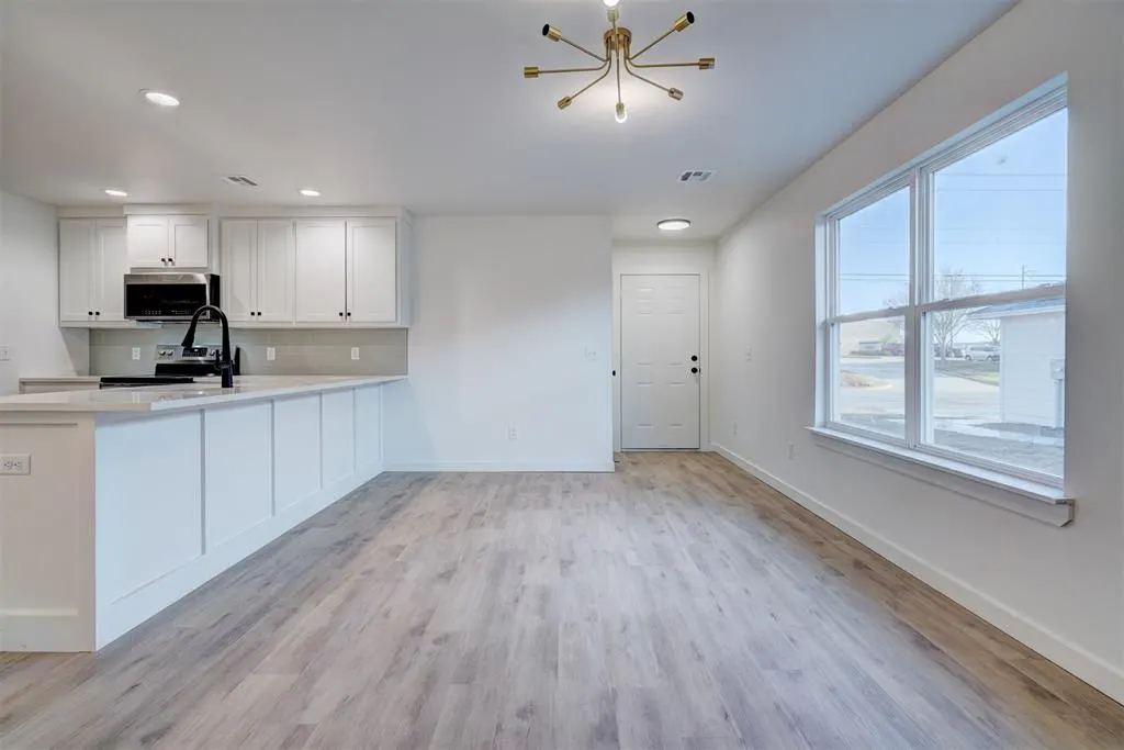 Photo 8 — 224 NW 122nd Street A, Oklahoma City, OK 73114