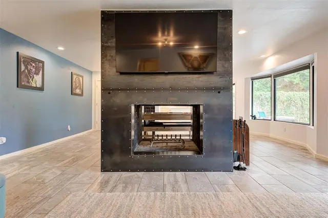 Photo 8 — 217 NW 40th Street, Oklahoma City, OK 73118