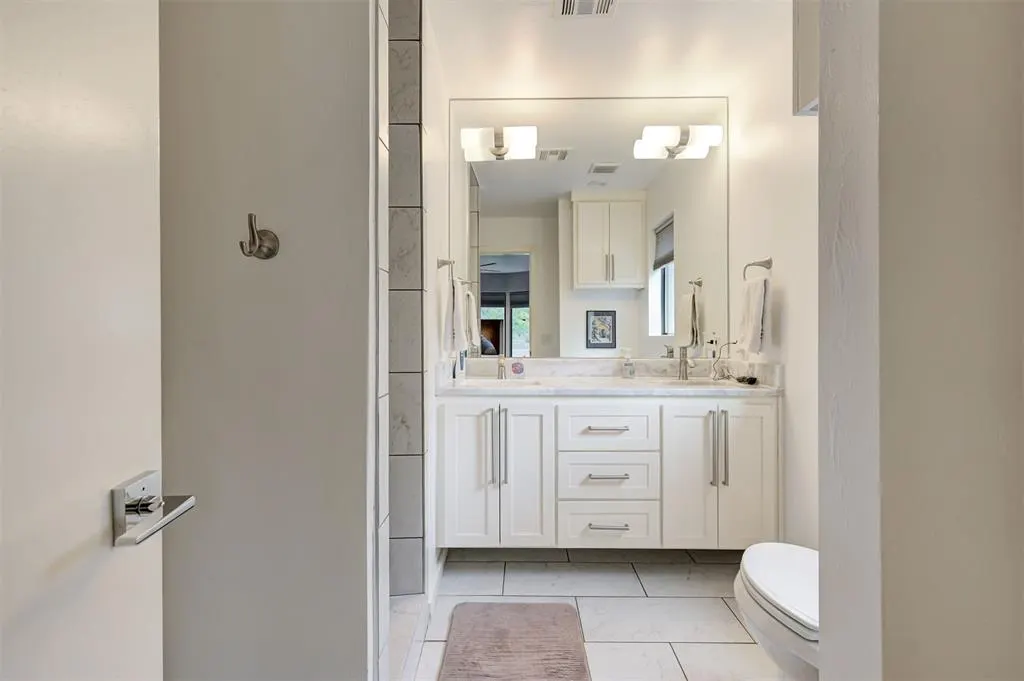 Photo 26 — 217 NW 40th Street, Oklahoma City, OK 73118