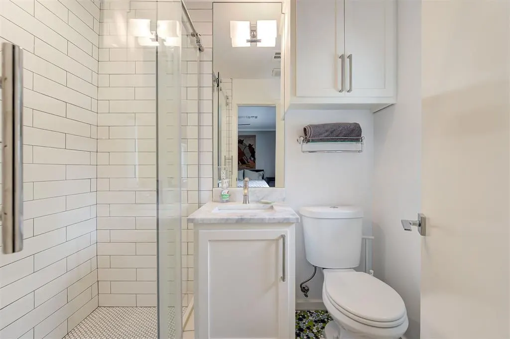 Photo 33 — 217 NW 40th Street, Oklahoma City, OK 73118