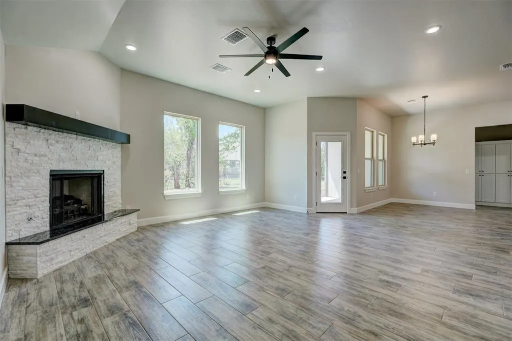 Photo 5 — 3014 Hollow Crest Lane, Norman, OK 73071