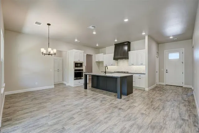 Photo 7 — 3014 Hollow Crest Lane, Norman, OK 73071